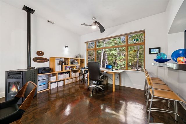 1123 Juanita Dr, Robinson Twp, PA 15108