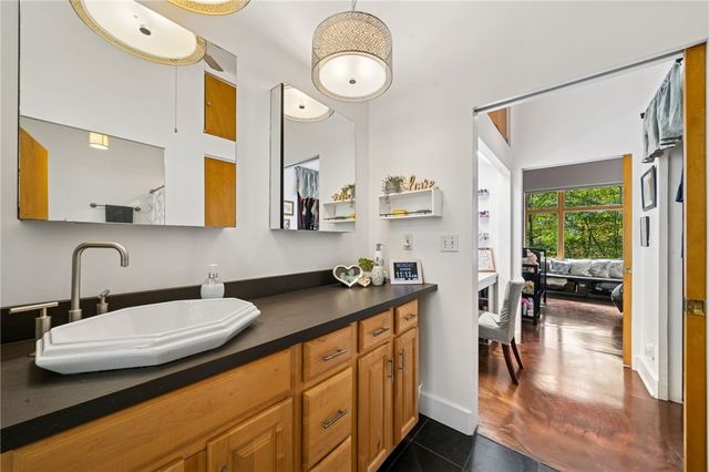 1123 Juanita Dr, Robinson Twp, PA 15108