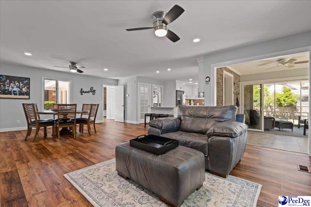 2501 W Keswick, Florence, SC 29501