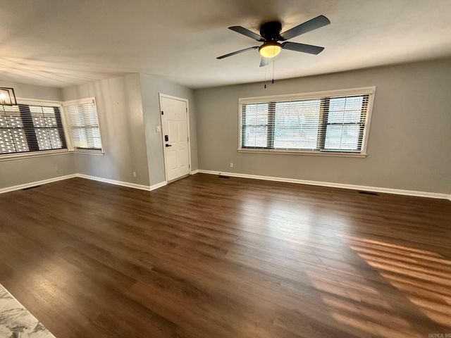 504 Wildwood Circle, Hot Springs, AR 71901