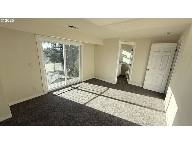 65 Sw PLEASANT VIEW Ave, Gresham, OR 97030