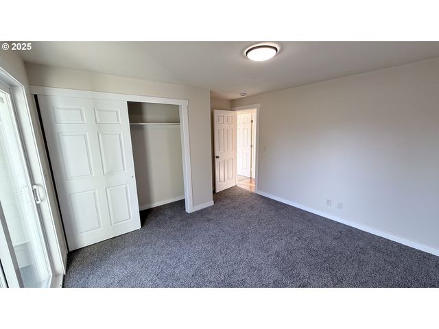 65 Sw PLEASANT VIEW Ave, Gresham, OR 97030