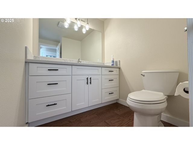 65 Sw PLEASANT VIEW Ave, Gresham, OR 97030