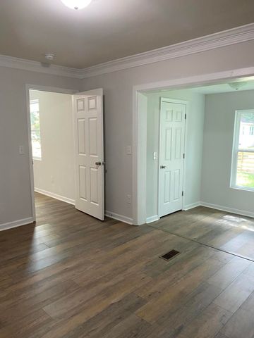 5806 Sledge Street A, Hanahan, SC 29410