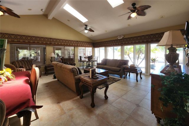 9100 DR MARTIN LUTHER KING JR STREET N 905, St Petersburg, FL 33702