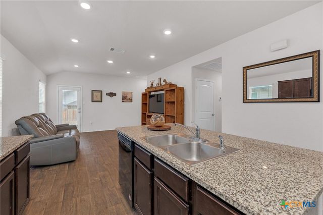 125 Hazel Grove, San Marcos, TX 78666