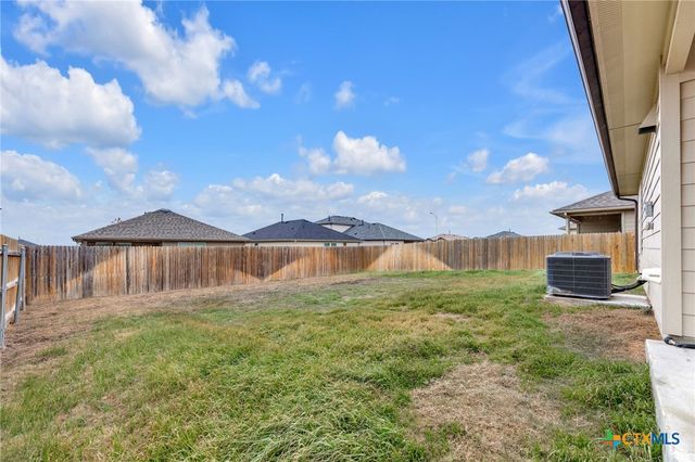 125 Hazel Grove, San Marcos, TX 78666