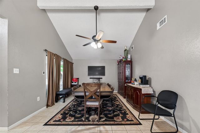 12811 Hidden Castle Drive, Houston, TX 77015