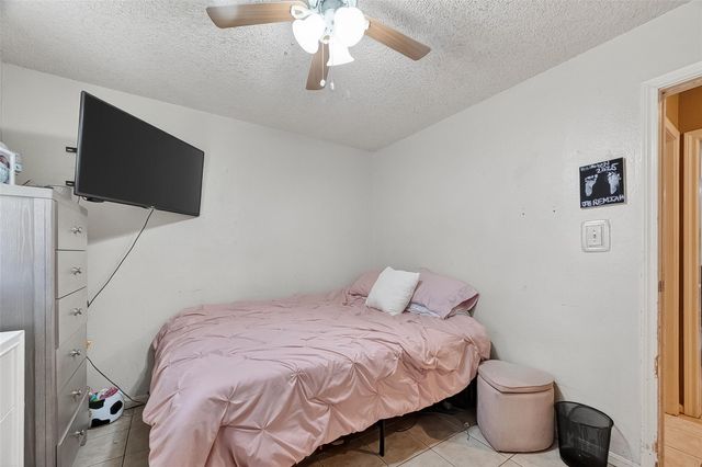 12811 Hidden Castle Drive, Houston, TX 77015