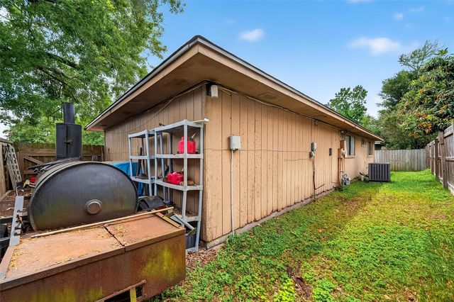 12811 Hidden Castle Drive, Houston, TX 77015