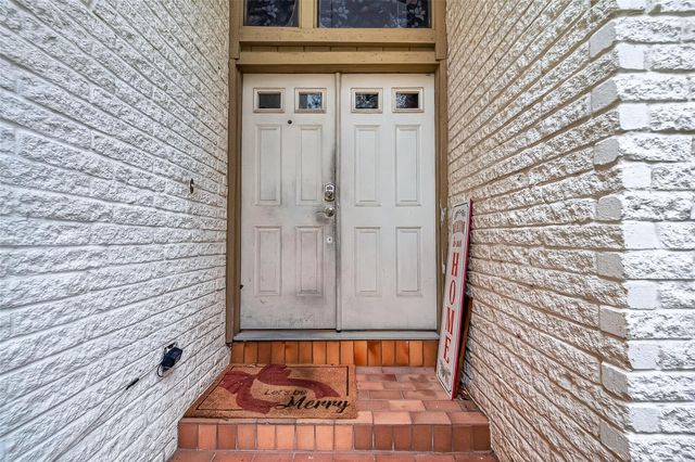 12811 Hidden Castle Drive, Houston, TX 77015