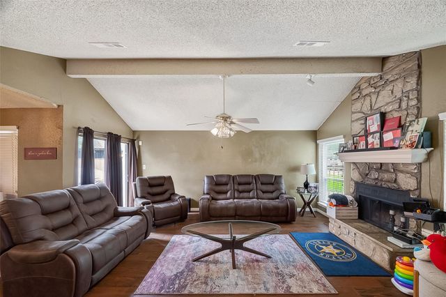 12811 Hidden Castle Drive, Houston, TX 77015