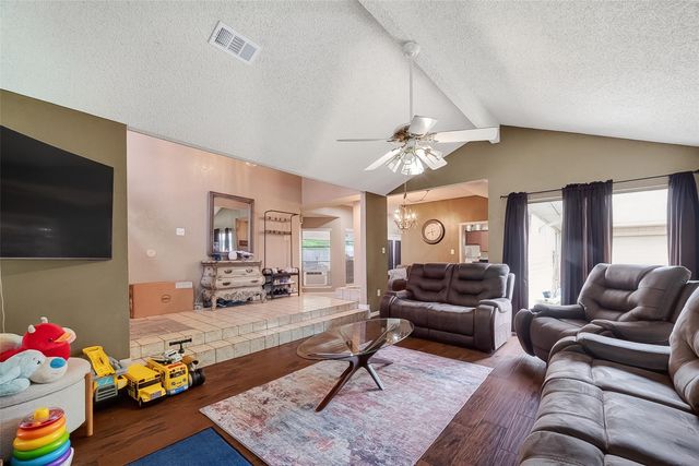 12811 Hidden Castle Drive, Houston, TX 77015