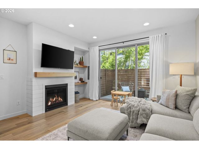 6419 N MONTANA Ave, Portland, OR 97217