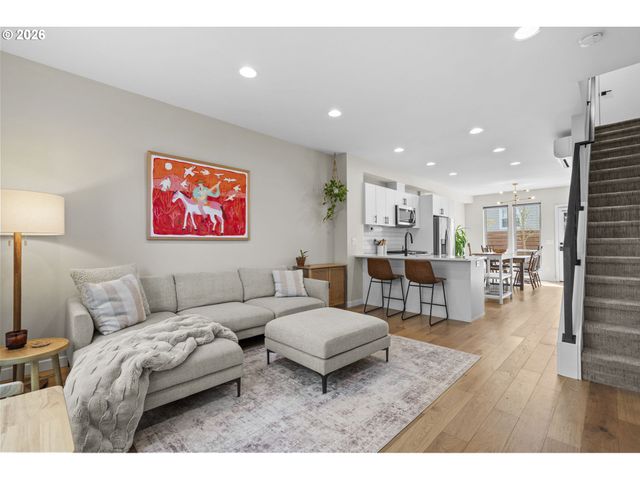 6419 N MONTANA Ave, Portland, OR 97217