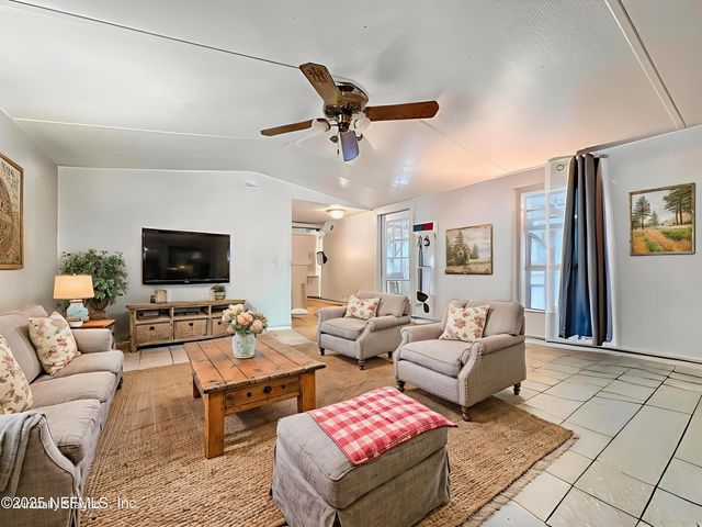 5391 JENKINS LOOP Drive, Keystone Heights, FL 32656