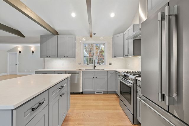 83 Peacock Drive, Barnstable, MA 02601