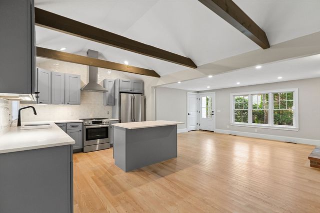 83 Peacock Drive, Barnstable, MA 02601