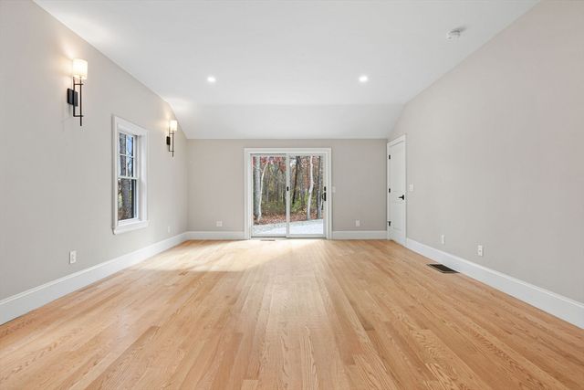 83 Peacock Drive, Barnstable, MA 02601