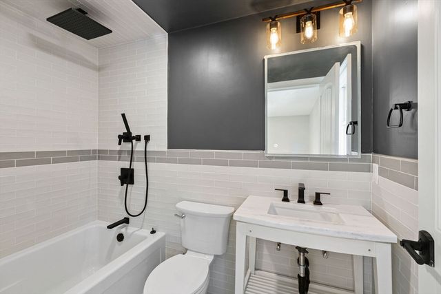 83 Peacock Drive, Barnstable, MA 02601