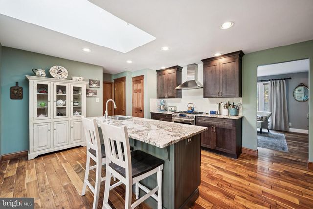 1416 GEORGIAN DR, Moorestown, NJ 08057