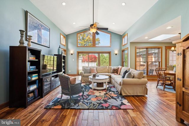 1416 GEORGIAN DR, Moorestown, NJ 08057
