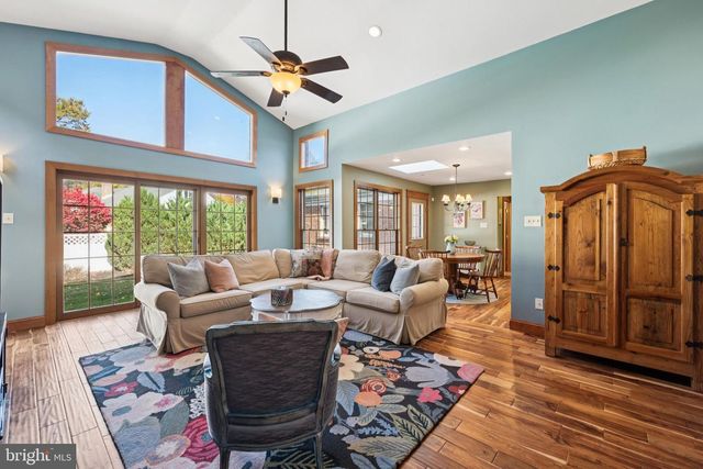 1416 GEORGIAN DR, Moorestown, NJ 08057