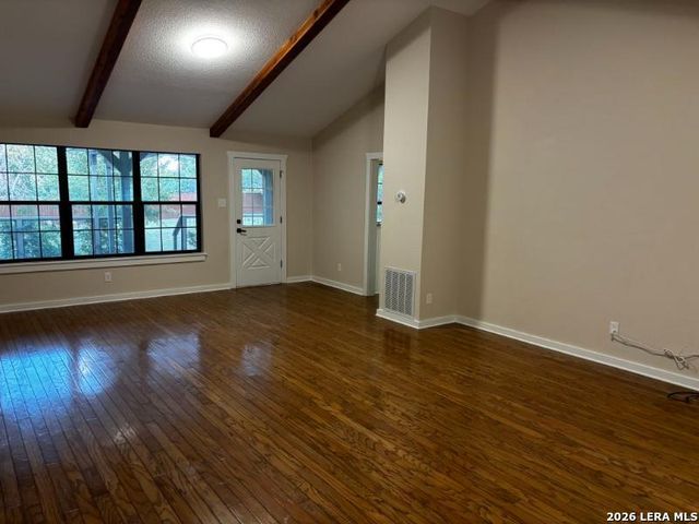 625 SECOND ST, Comfort, TX 78013