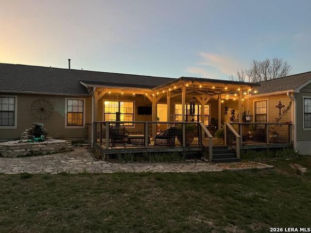 625 SECOND ST, Comfort, TX 78013