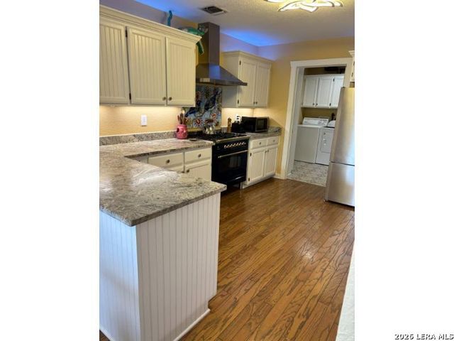 625 SECOND ST, Comfort, TX 78013