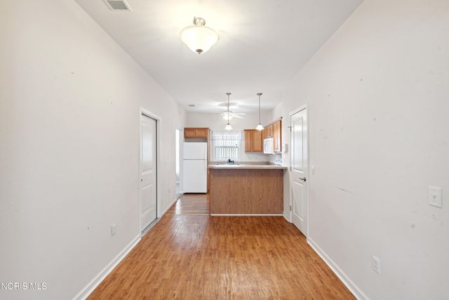 1613 E Brooklynn Park, Toledo, OH 43615