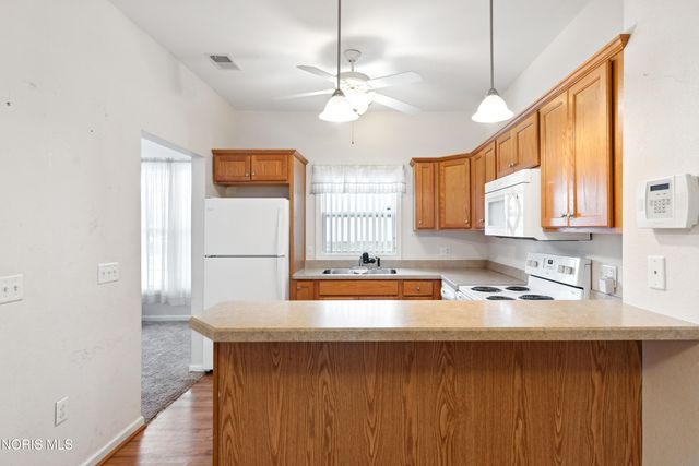 1613 E Brooklynn Park, Toledo, OH 43615