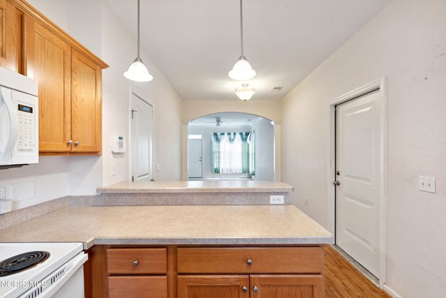 1613 E Brooklynn Park, Toledo, OH 43615