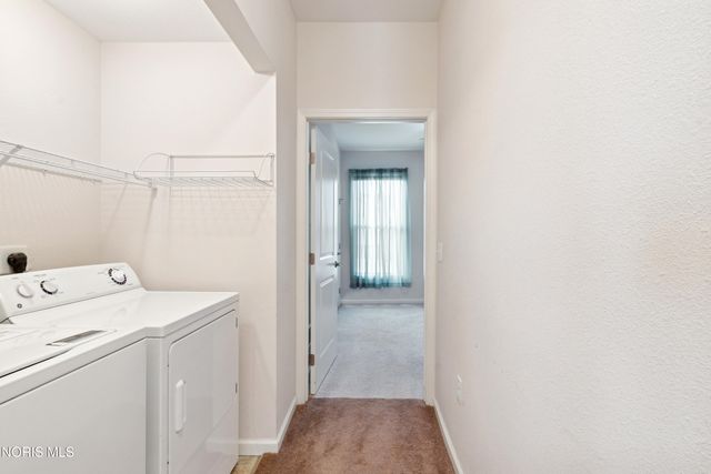 1613 E Brooklynn Park, Toledo, OH 43615