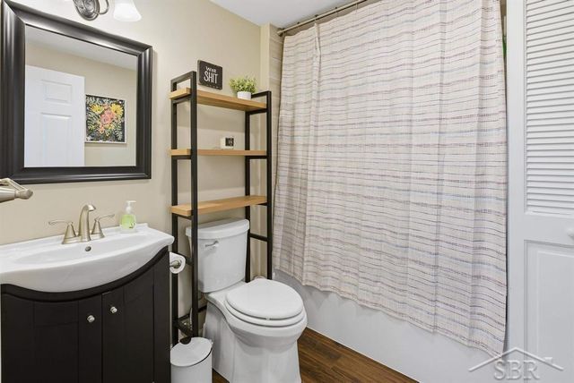 2695 Starlite Drive, Saginaw, MI 48603