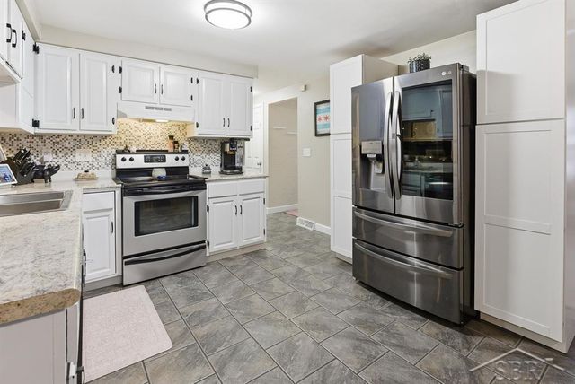 2695 Starlite Drive, Saginaw, MI 48603