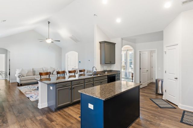 615 Forden Drive, Wellford, SC 20385