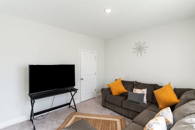 615 Forden Drive, Wellford, SC 20385