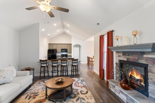 615 Forden Drive, Wellford, SC 20385