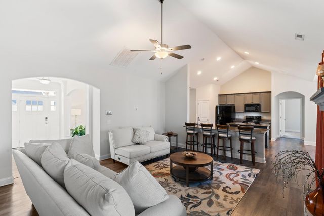 615 Forden Drive, Wellford, SC 20385