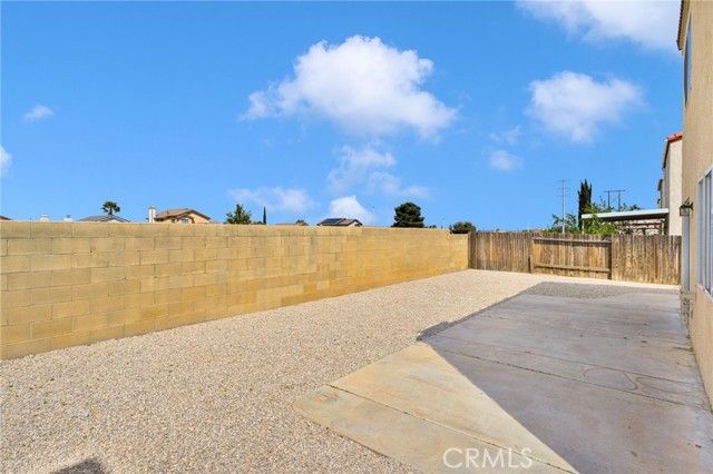 13620 Glengarry Drive, Victorville, CA 92392