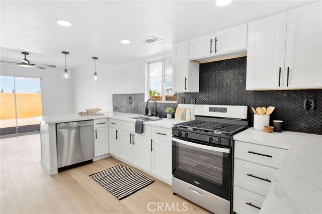 13620 Glengarry Drive, Victorville, CA 92392