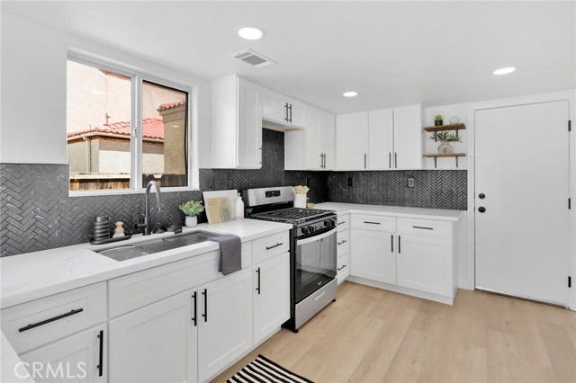 13620 Glengarry Drive, Victorville, CA 92392