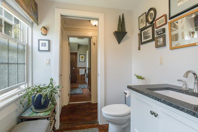330 Knox Marsh Road, Madbury, NH 03823