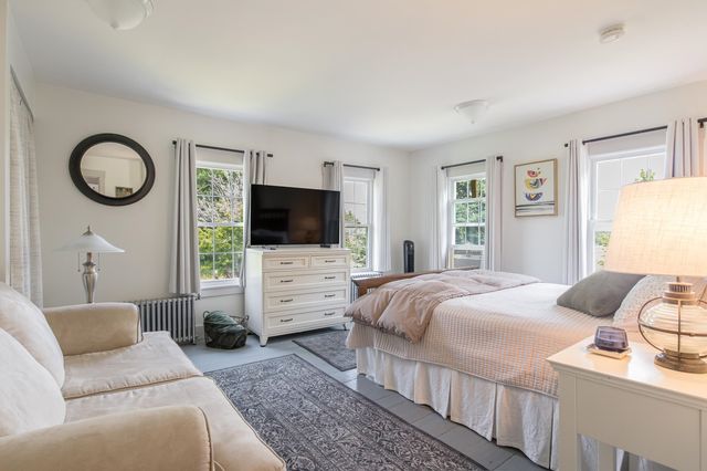 330 Knox Marsh Road, Madbury, NH 03823