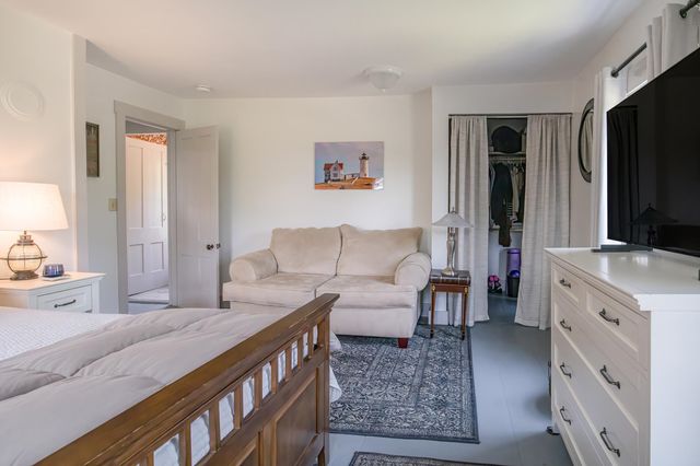 330 Knox Marsh Road, Madbury, NH 03823