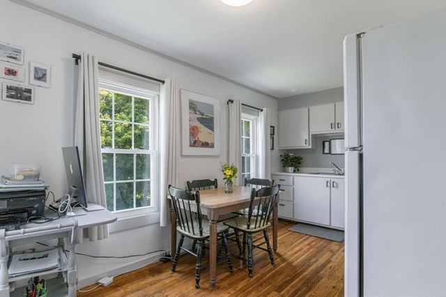330 Knox Marsh Road, Madbury, NH 03823