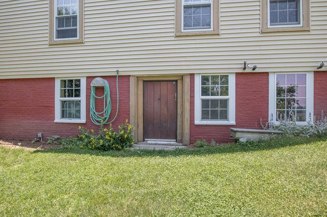 330 Knox Marsh Road, Madbury, NH 03823