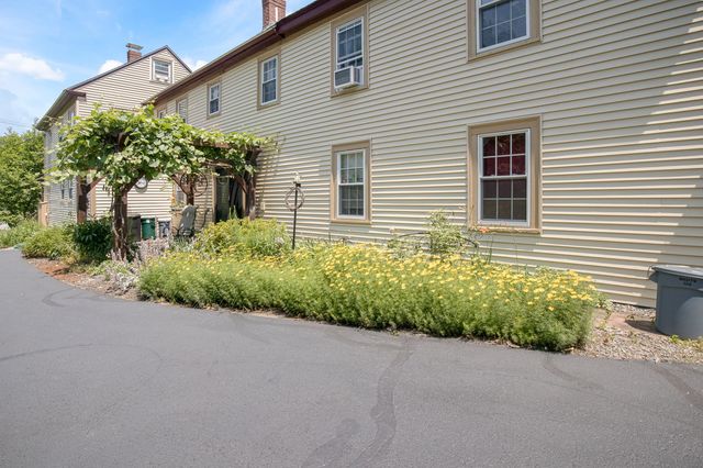 330 Knox Marsh Road, Madbury, NH 03823