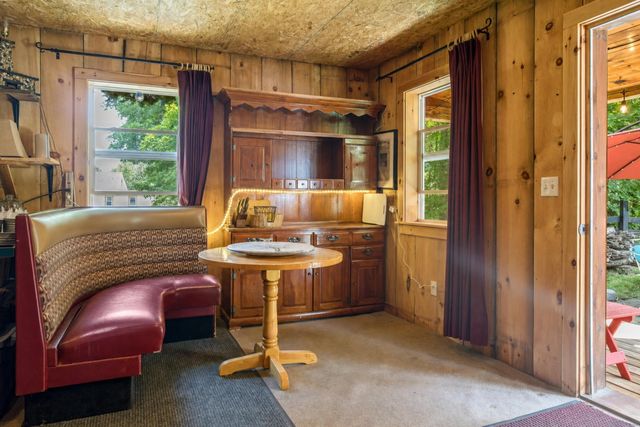 330 Knox Marsh Road, Madbury, NH 03823